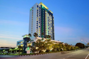  Holiday Inn Melaka, an IHG Hotel  Мелака